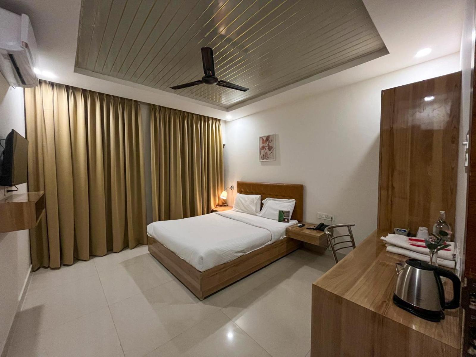 Hotel Hibiscus Tree- Bachupally Hyderabad Ngoại thất bức ảnh